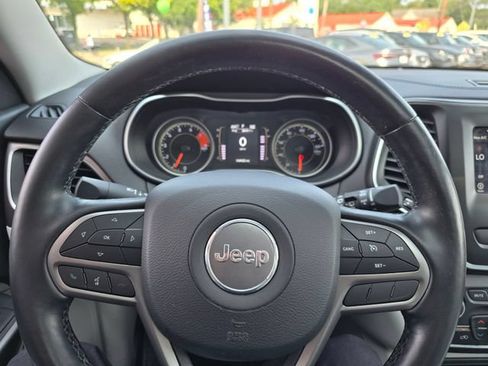 Used 2020 Jeep Cherokee Latitude Lux w/ Comfort/Convenience Group AWD/4WD image 12