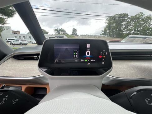 New 2025 Volkswagen ID. Buzz 1st Edition image 15