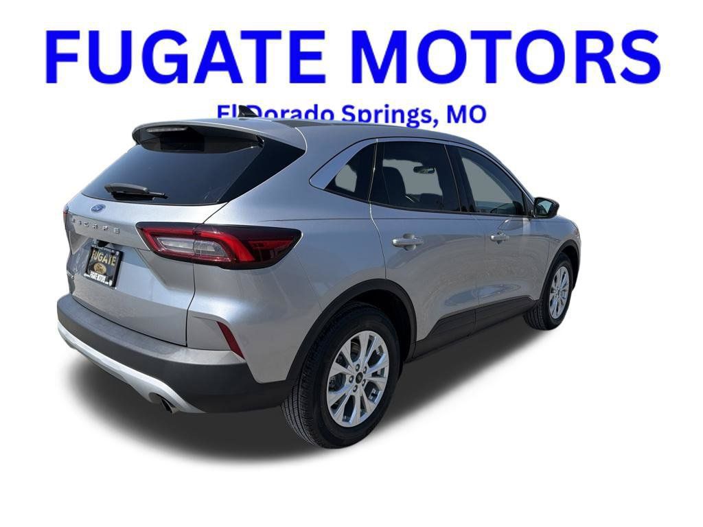 Used 2023 Ford Escape Active w/ Cold Weather Package FWD image 5