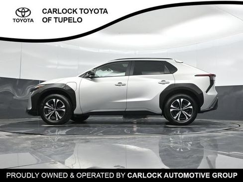 Used 2025 Toyota bZ4X FWD image 57