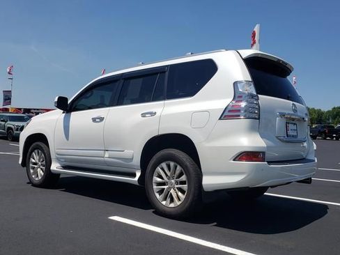 Used 2015 Lexus GX 460 w/ Premium Package AWD/4WD image 8