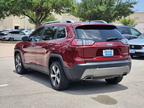 Used 2019 Jeep Cherokee Limited w/ Luxury Group FWD image 5