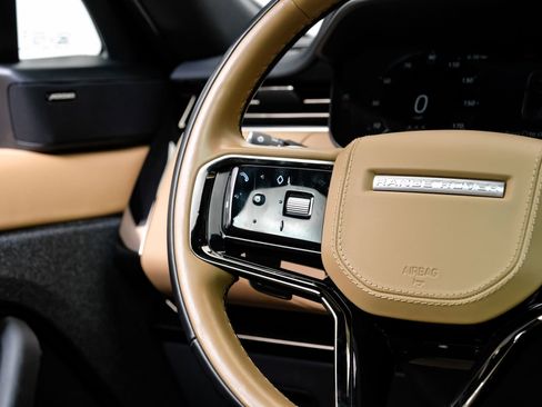 Used 2023 Land Rover Range Rover Sport SE Dynamic image 21