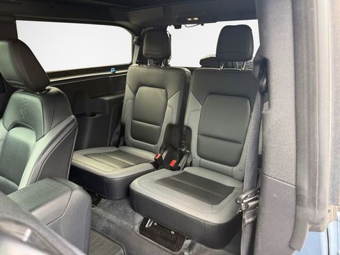 Used 2023 Ford Bronco Black Diamond w/ Sasquatch Package AWD/4WD image 23