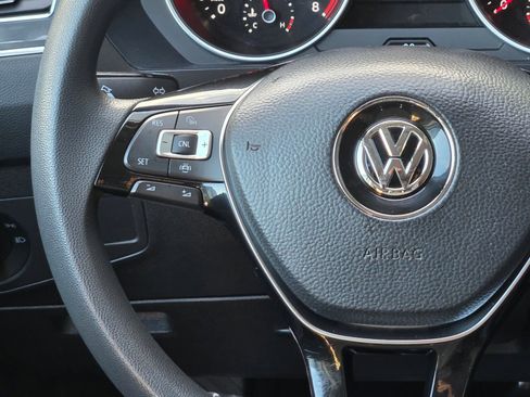Used 2021 Volkswagen Tiguan S FWD image 15