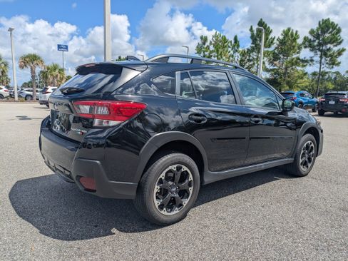 Certified 2022 Subaru Crosstrek 2.0i Premium w/ Moonroof Package image 4