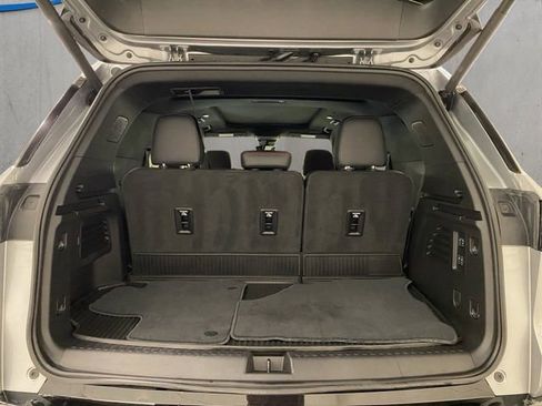 Used 2025 Chevrolet Traverse RS w/ LPO, Floor Liner Package image 25