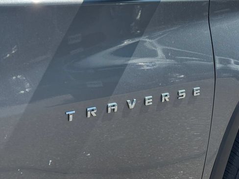 Used 2021 Chevrolet Traverse LT AWD/4WD image 37