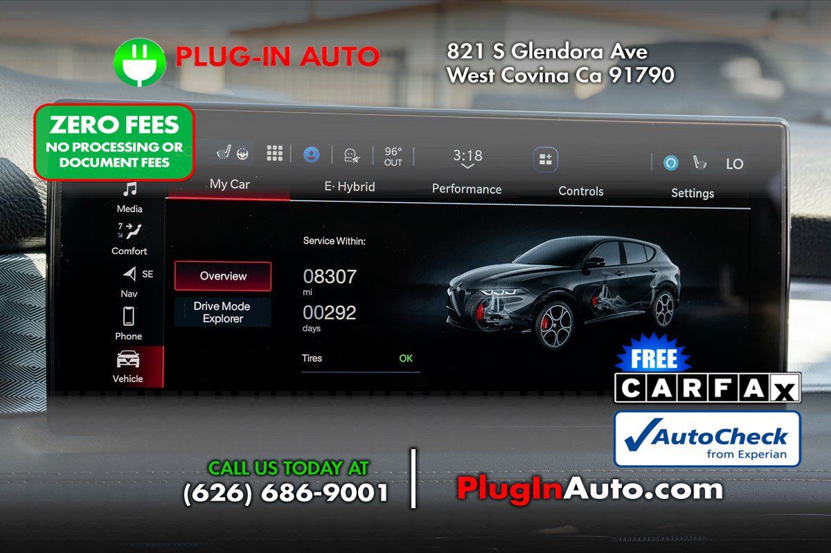 Used 2024 Alfa Romeo Tonale Veloce w/ Premium Interior Package AWD/4WD image 32