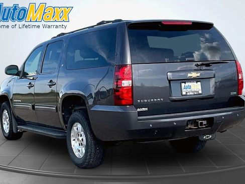 Used 2010 Chevrolet Suburban LT AWD/4WD image 5