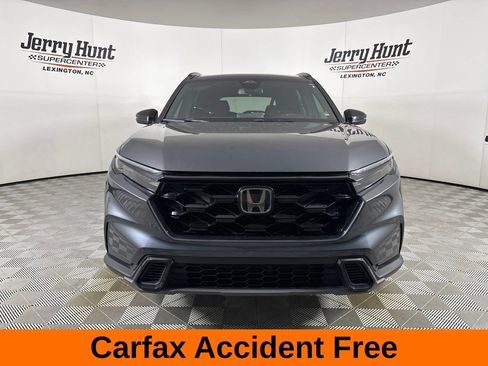 Used 2025 Honda CR-V Sport image 3