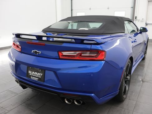 Used 2018 Chevrolet Camaro SS w/ LPO, Ground Effects Package RWD image 5