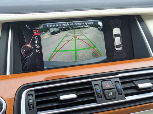 Used 2015 BMW 750Li RWD image 19