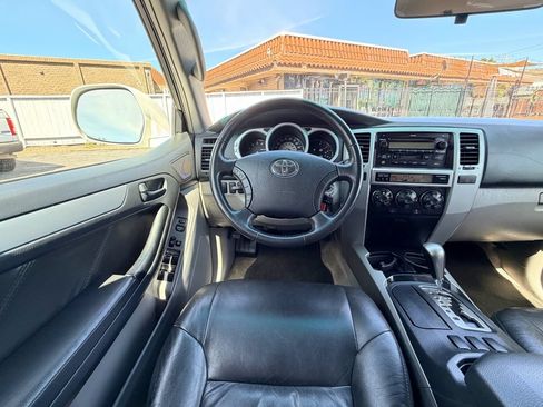 Used 2005 Toyota 4Runner Sport RWD image 29