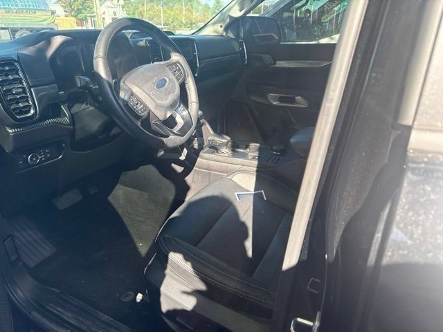 Used 2024 Ford Ranger Lariat w/ Trailer Tow Package AWD/4WD image 11