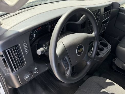 Used 2025 Chevrolet Express 2500 w/ Driver Convenience Package RWD image 9