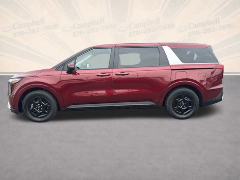 Used 2025 Kia Carnival image 2
