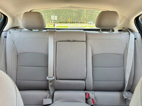 Used 2017 Chevrolet Cruze LT w/ Convenience Package FWD image 15