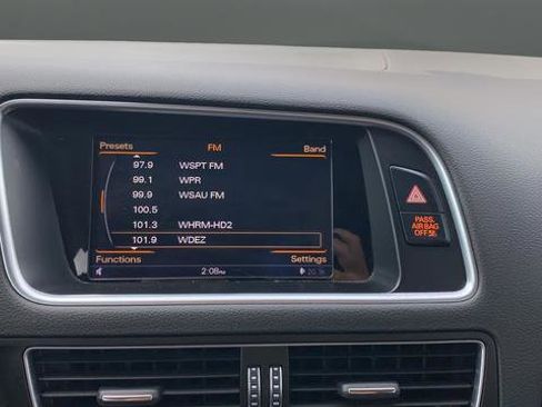 Used 2017 Audi Q5 2.0T Premium image 15