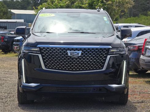 Used 2021 Cadillac Escalade Premium Luxury w/ Driver Assist Tech Package AWD/4WD image 6