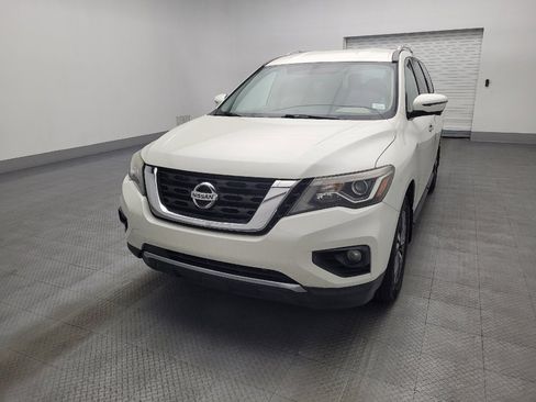 Used 2017 Nissan Pathfinder SL w/ SL Tech Package image 15