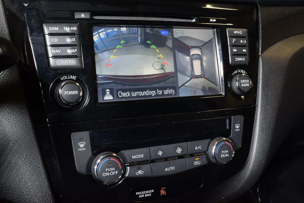 Used 2014 Nissan Rogue SL w/ SL Premium Package AWD/4WD image 24