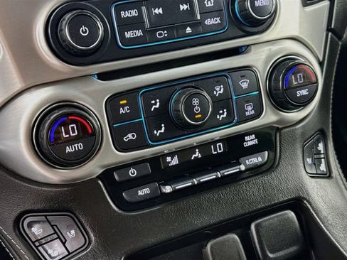 Used 2017 GMC Yukon SLT AWD/4WD image 16