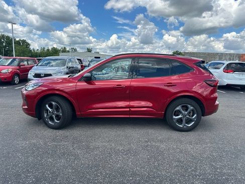 Used 2023 Ford Escape ST-Line w/ Tech Pack #1 AWD/4WD image 7