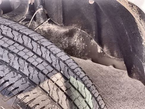 Used 2020 Chevrolet Colorado LT w/ Safety Package image 23