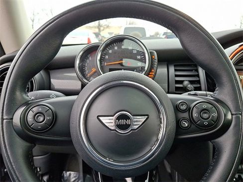Used 2017 MINI Cooper 2-Door Hardtop image 18