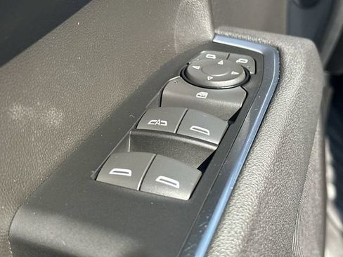 Used 2025 Chevrolet Silverado 1500 LT w/ Z71 Off-Road Package AWD/4WD image 23