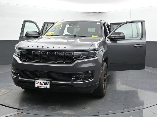 Used 2024 Jeep Wagoneer Series II AWD/4WD image 46