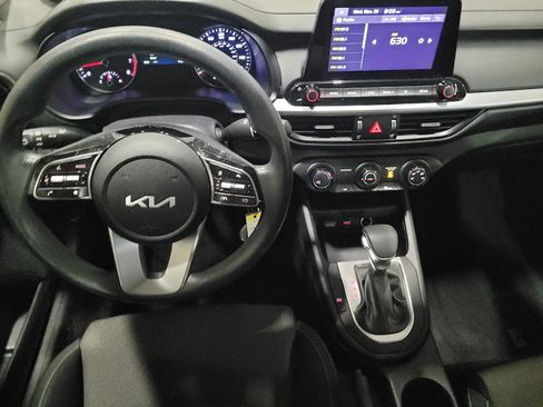 Used 2022 Kia Forte LXS image 22