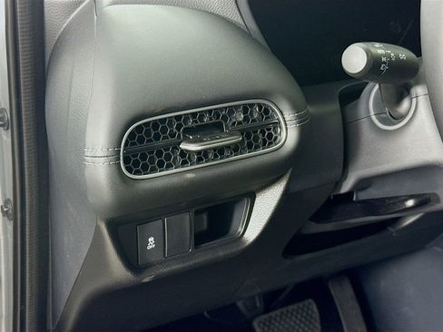 New 2026 Honda HR-V EX-L image 10