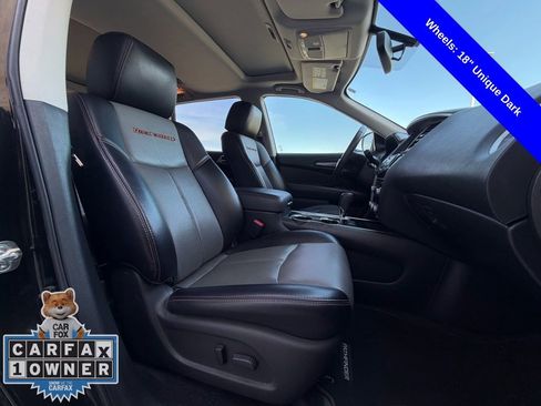Used 2019 Nissan Pathfinder SL image 25