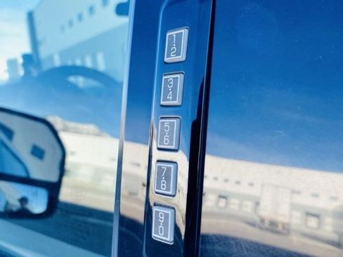 Used 2022 Ford F250 XLT w/ XLT Value Package image 10