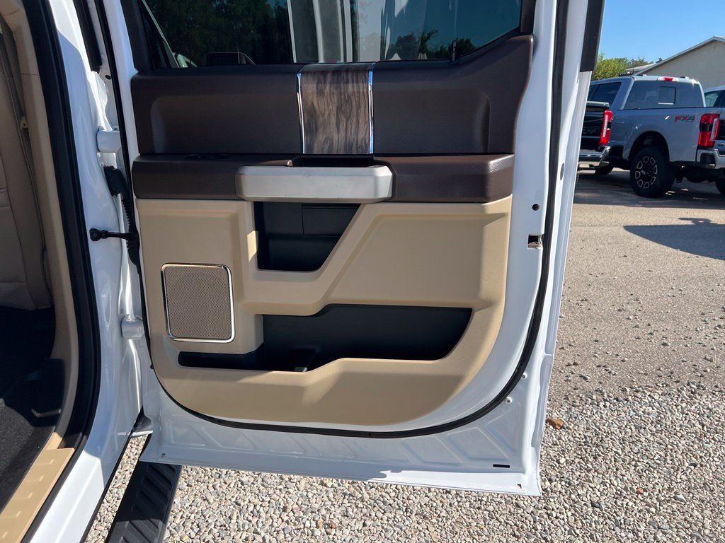 Used 2020 Ford F150 Lariat AWD/4WD image 17