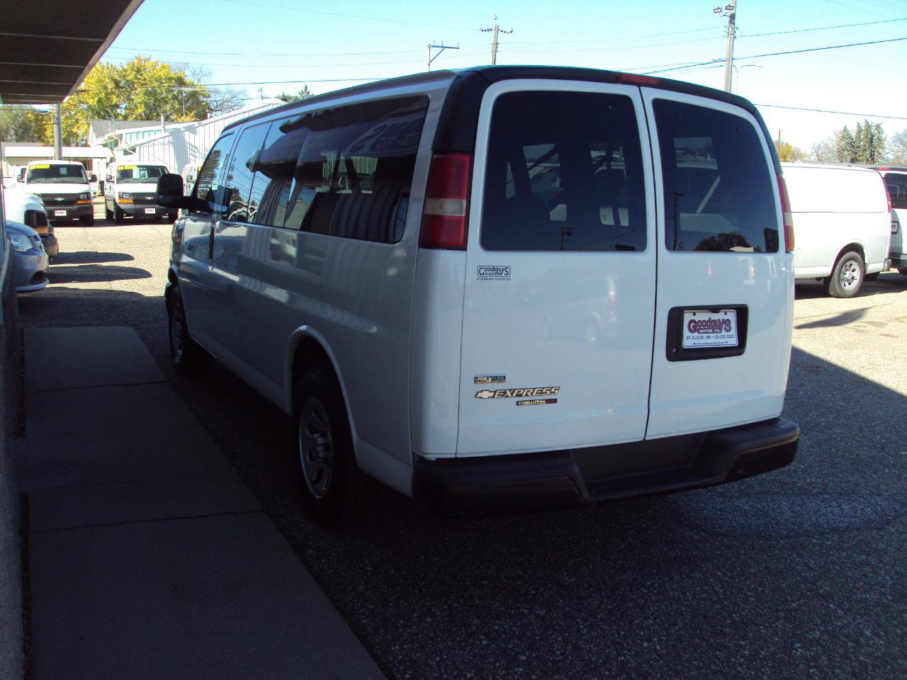 Used 2011 Chevrolet Express 1500 LS AWD/4WD image 5
