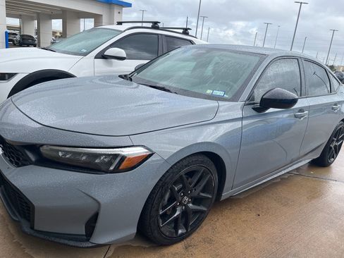 Used 2025 Honda Civic Sport image 1