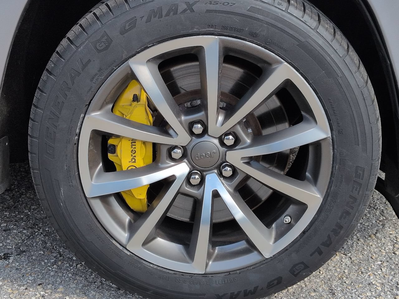 Used 2018 Jeep Grand Cherokee Trackhawk AWD/4WD image 11
