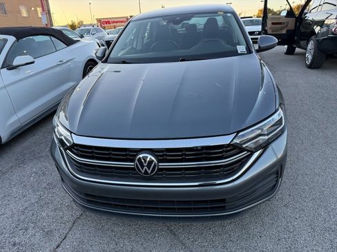 Used 2024 Volkswagen Jetta SE image 12