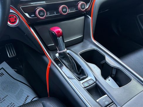 Used 2018 Honda Accord Sport image 19