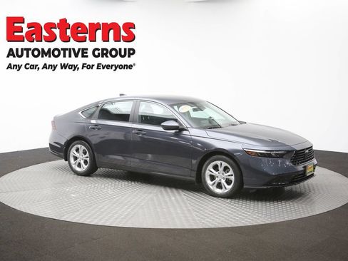 Used 2025 Honda Accord LX image 46