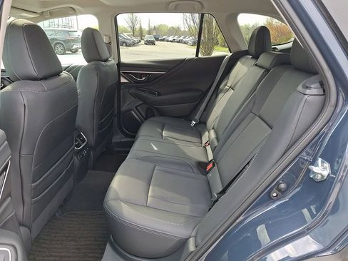 Certified 2025 Subaru Outback Limited AWD/4WD image 11