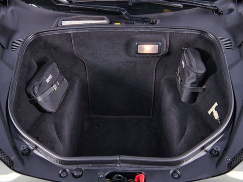 Used 2013 Ferrari 458 Italia Coupe RWD image 41