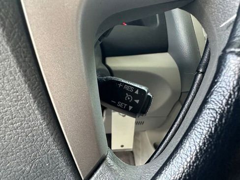 Used 2011 Toyota Camry LE w/ LE Extra-Value Pkg FWD image 19