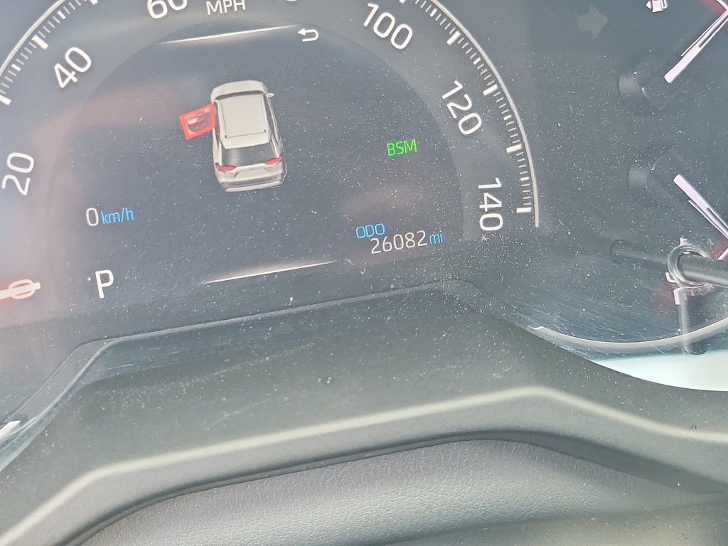 Used 2024 Toyota RAV4 LE AWD/4WD image 22