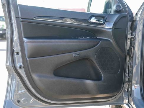 Used 2021 Jeep Grand Cherokee Trailhawk w/ Trailhawk Luxury Group image 15