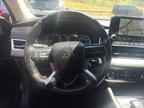 Used 2022 Mitsubishi Outlander SEL AWD/4WD image 8