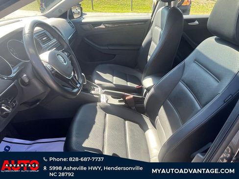 Used 2017 Volkswagen Jetta SEL image 22